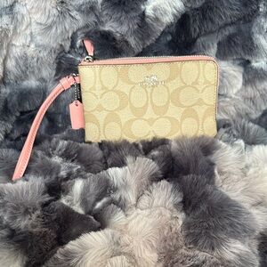 Coach Wristlet Double Zip Signature Coated Canvas Light Khaki/Blush Bubblegum